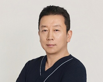 [k스피릿] 렌즈삽입술 후 렌즈가 눈 안에서 움직일 수 있다고? ICL 엑스퍼트 의료진이 말하는 안정성의 핵심