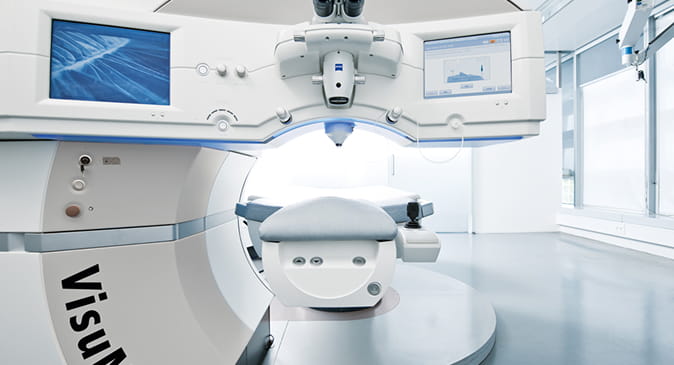 정밀한 절개 및 수정체 분쇄